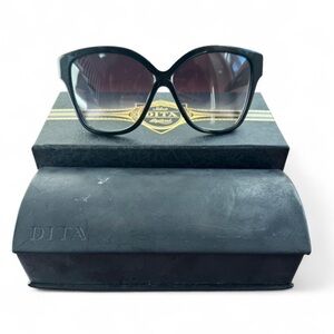 DITA Women's Sunglasses in Black